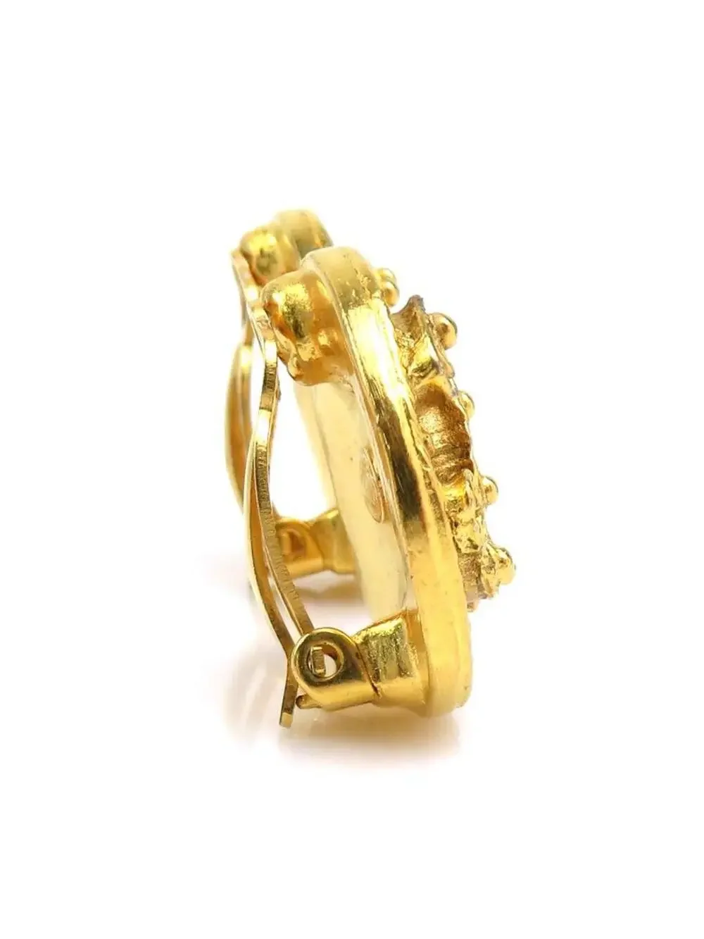 Auth Chanel Vintage Cc Logo Clip On #303022C49B